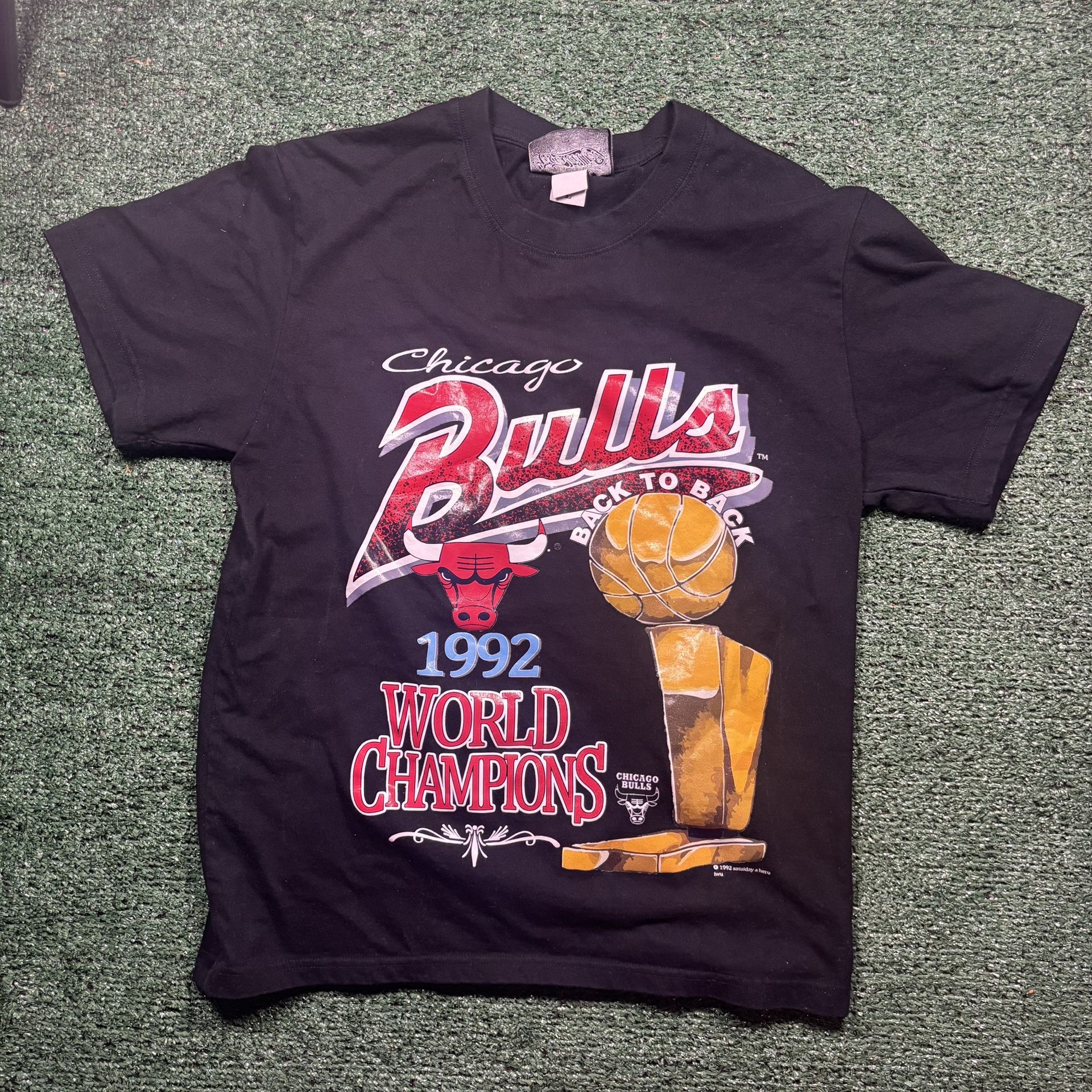 Preowned 1992 Chicago World Championship Tee Shirt- Size Medium