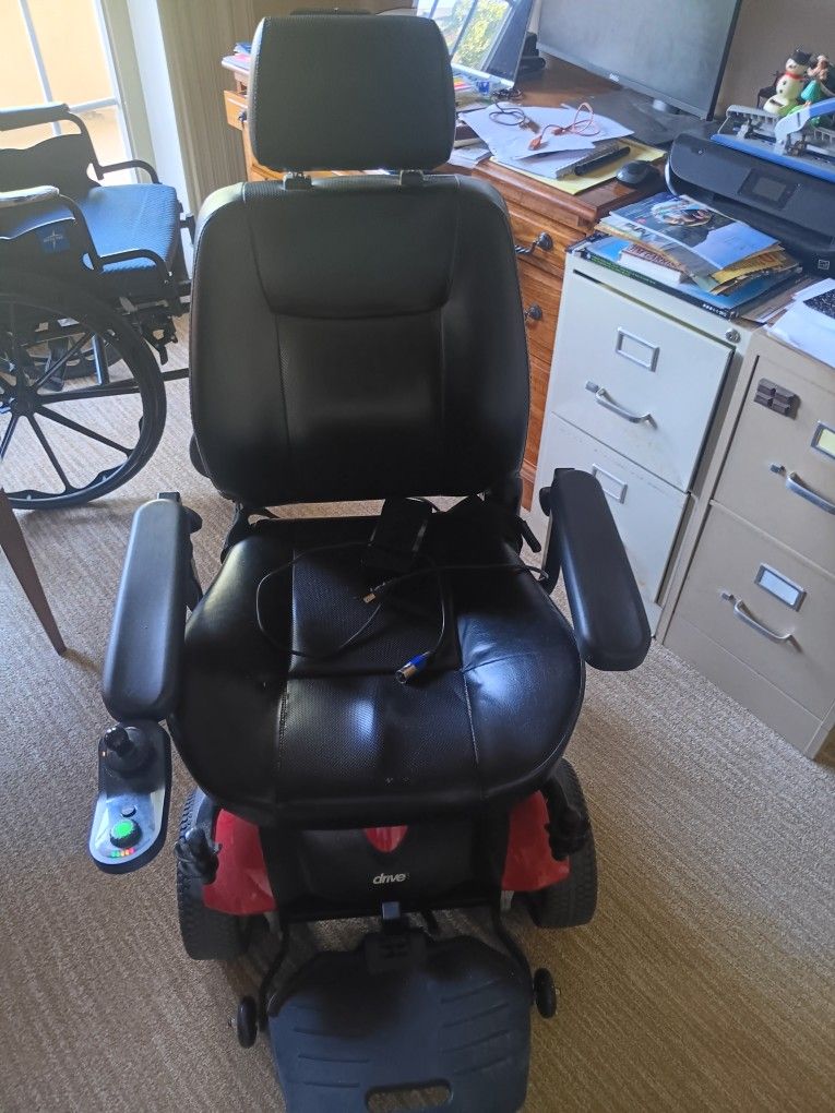 Titan Electric Chair