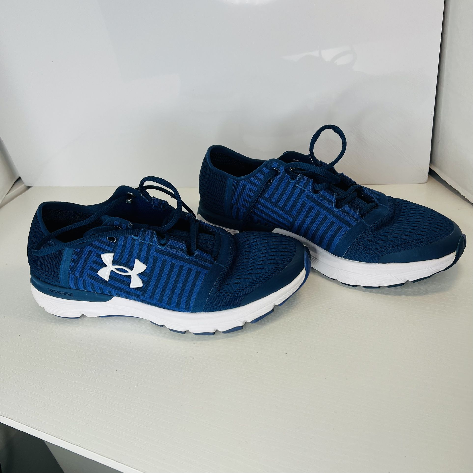 Under Armour Run Long Speedform Sneakers Men’s Sz 11