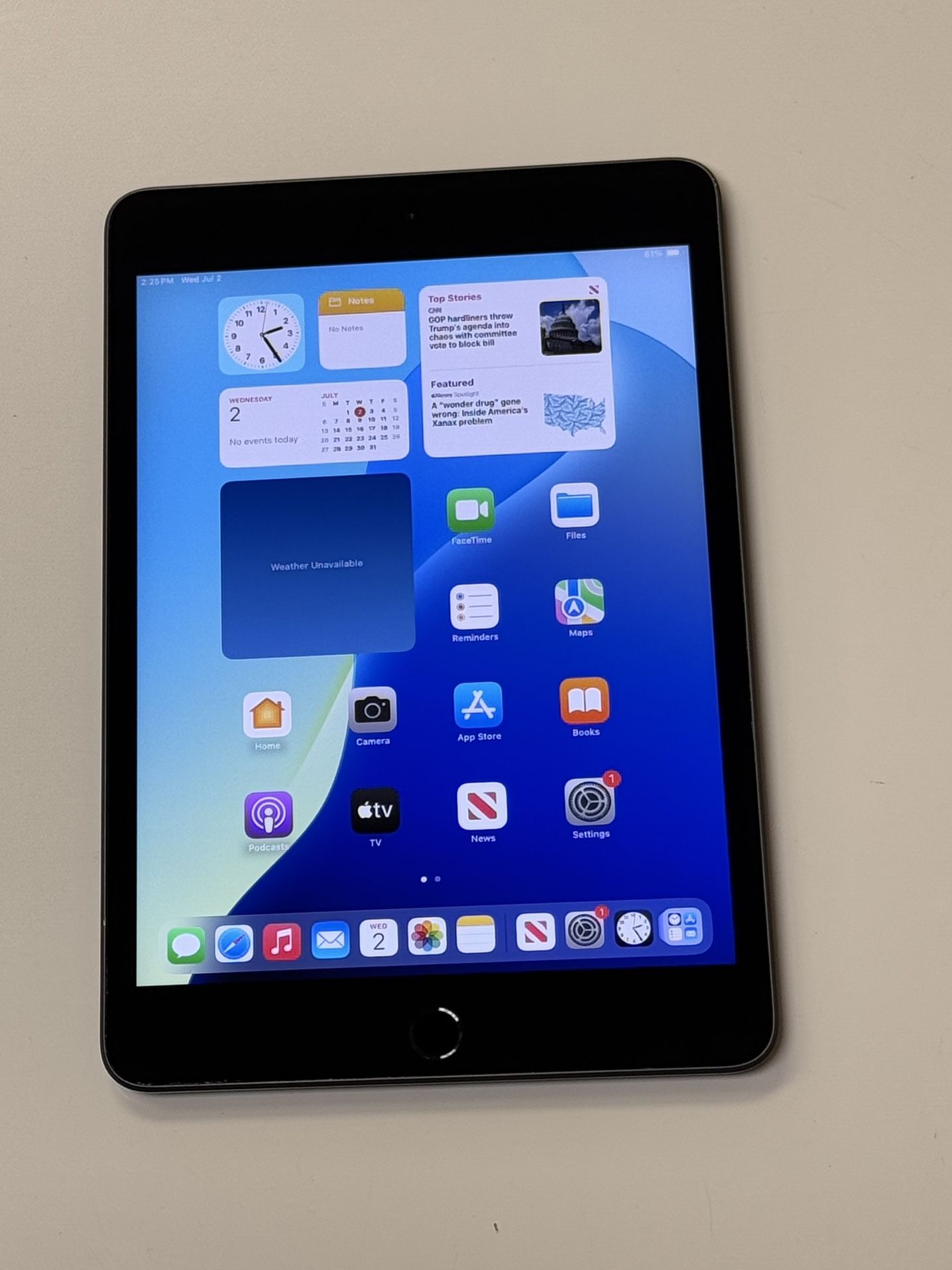 Excellent Apple iPad Mini 5 5th Generation 7.9” 64GB IOS 18 Tablet