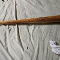 LOUISVILLE SLUGGER HILLERICH AND BRADSBY CO
