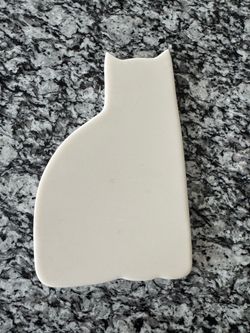 White Cat Shaped Cutting Board / Charcuterie Serving Board – Approx 8" Long