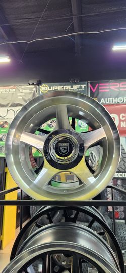 EAGLE 15X10 5 LUG UNIVERSAL WHEELS WITH TIRES 