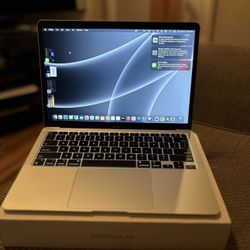 Apple 2020 MacBook Air Laptop M1 Chip, 13" Retina Display, 8GB RAM, 256GB SSD Storage, Backlit Keyboard, FaceTime HD Camera, Touch ID. Works with iPho