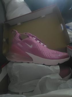 Nike Air Max 270 Pink Sneakers