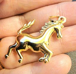 ♥️18k Gold Horse Pendant Charm