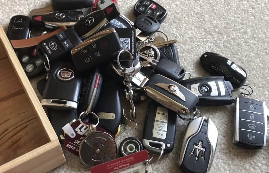 Lexus New Key Fob Mercedes Benz Key Fob Bmw Key Fob Nissan Key Fob Infiniti Key Fob Chevrolet key Ford  key fob Bentley key Maserati key Toyota key 