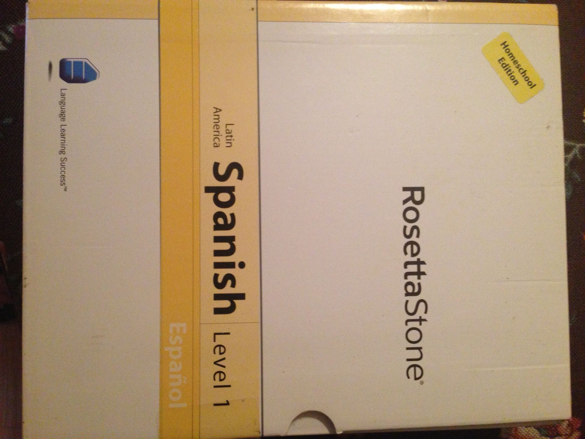 Rosetta Stone Spanish Level 1 Homeschool Edition Version 2. Includes; installation guide, three CD ROMs plus demo, quiz and answers key, users guide,
