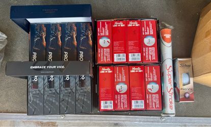 Golf bundle, grip, balls