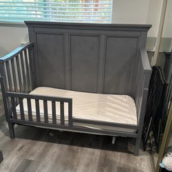 Crib, 6 Drawer Dresser And Diaper Changing Topper