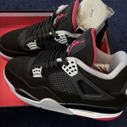 Air Jordan 4 Retro