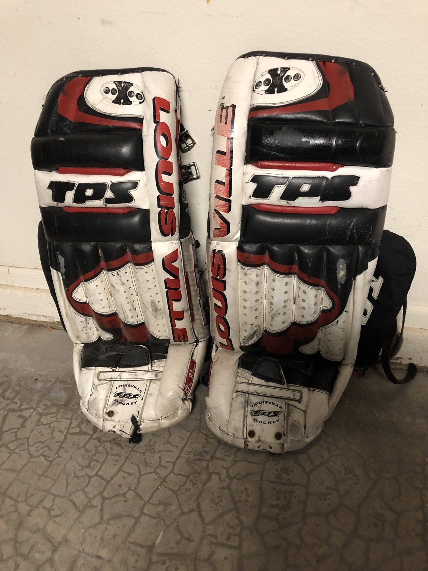 Louisville TPS goalie pads