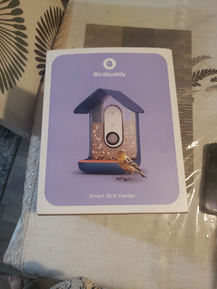 Birdbuddy Smart Camera And Bird Feeder