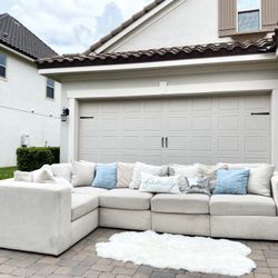 Gorgeous  Modular Sectional Sofa 