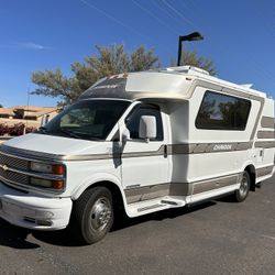 2003 Chinook Destiny 24’ Class C