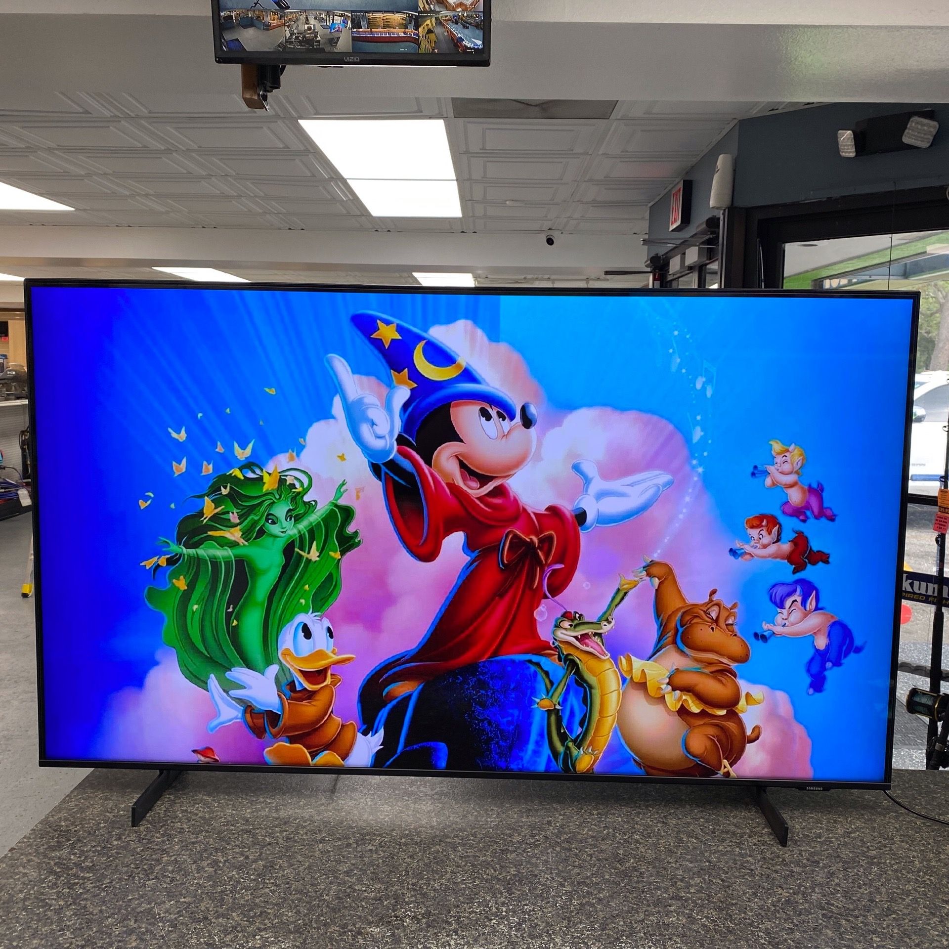 Samsung UN55AU8000F 55” LED Crystal UHD 4k – 2160p Smart Tv without Remote TPW011950