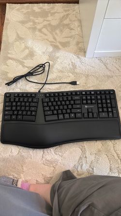 X9 Wired Ergonomic Keyboard with Cushioned Wrist Rest