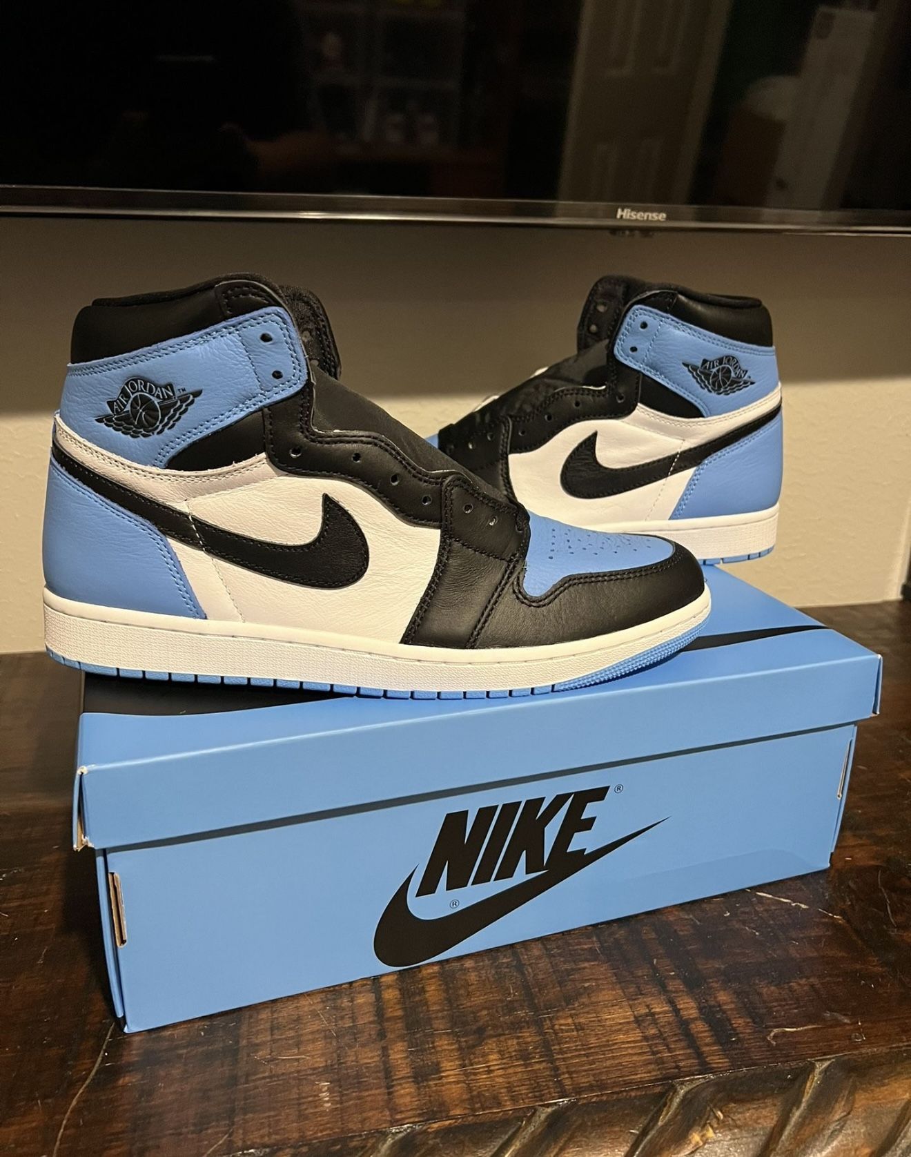 Jordan 1 High UNC Toe