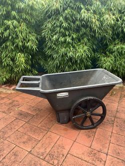 Rubbermaid commercial 8.75 Cu.ft. Big Wheel Plastic Yard Cart