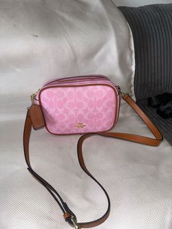 Purse coach pink