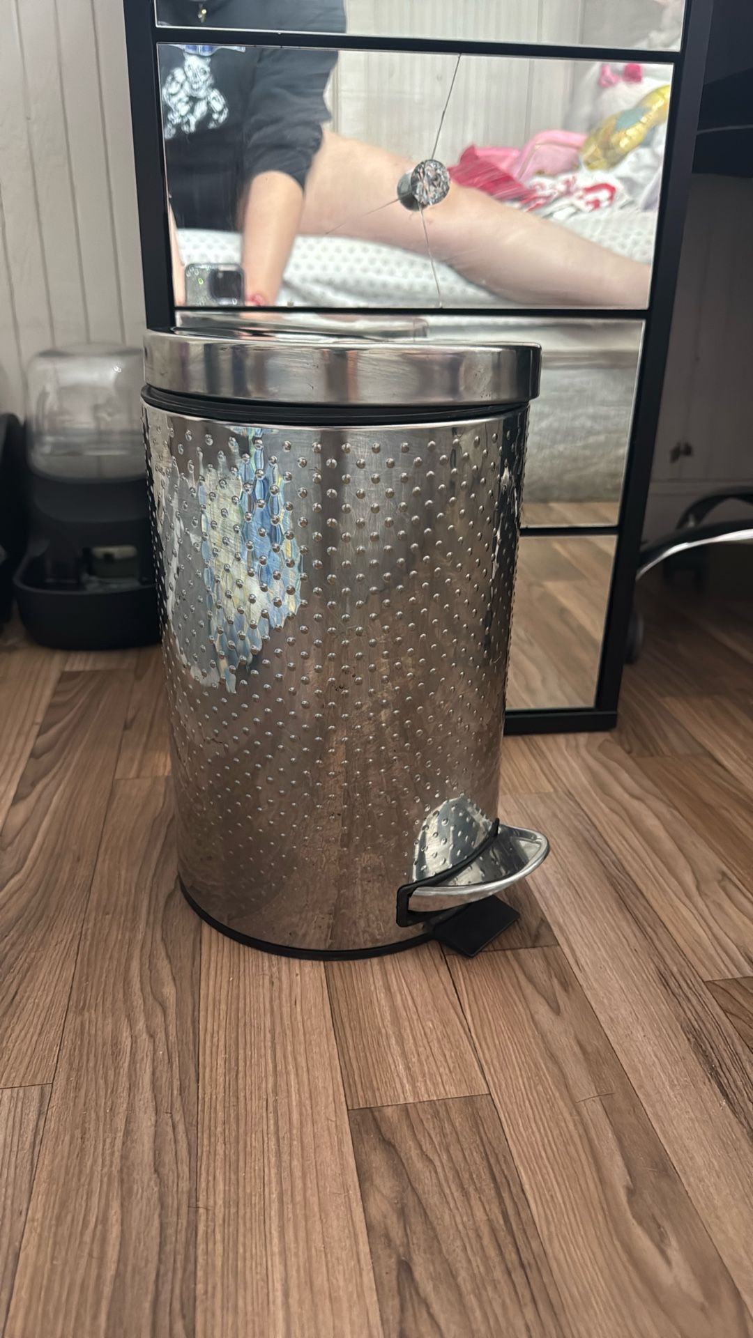 Trash Bin 
