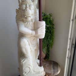 Statue Umbrella Holder 