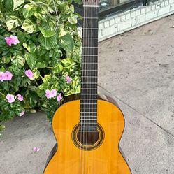 Yamaha CG101A  Classical Guitar 