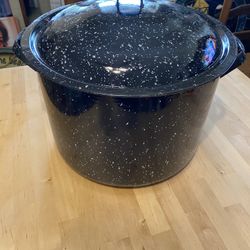Stock pot