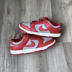Nike dunk low unlv size 8.5