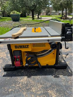 Dewalt jobsite table saw - 8 1/4”