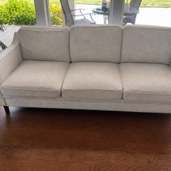 Azriah 80.31'' Upholstered