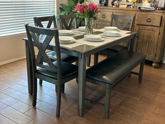 Dining room table set