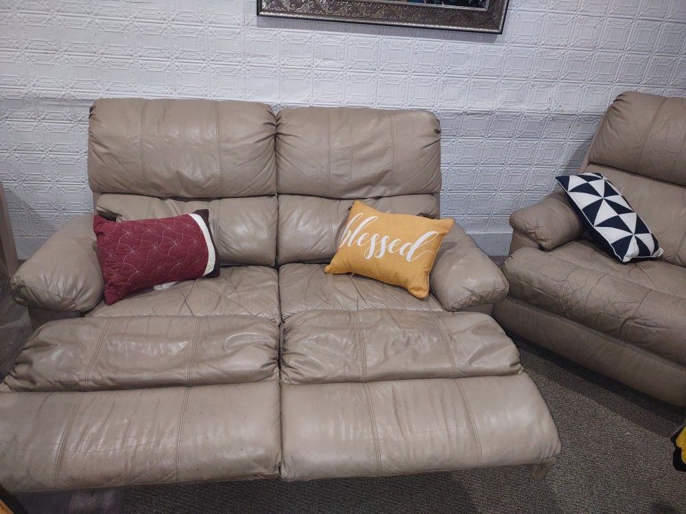 Reclining Loveseat Set