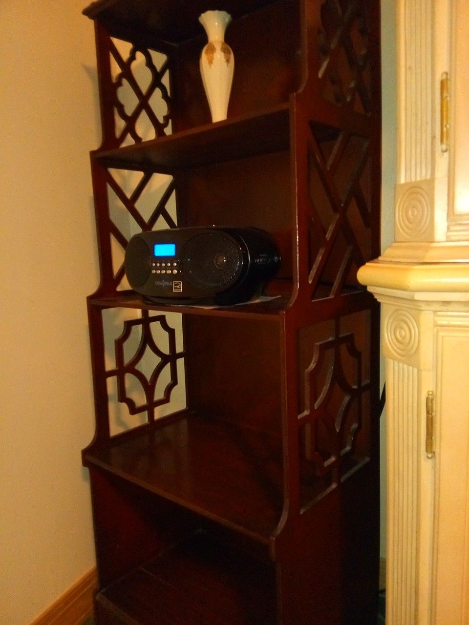 Butler antique Victorian curio cabinet #616
