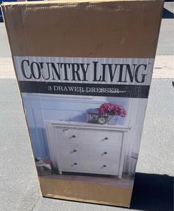 New Country living 3 Drawer Dresser