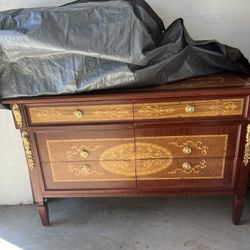 ittalian inalaid furniture   