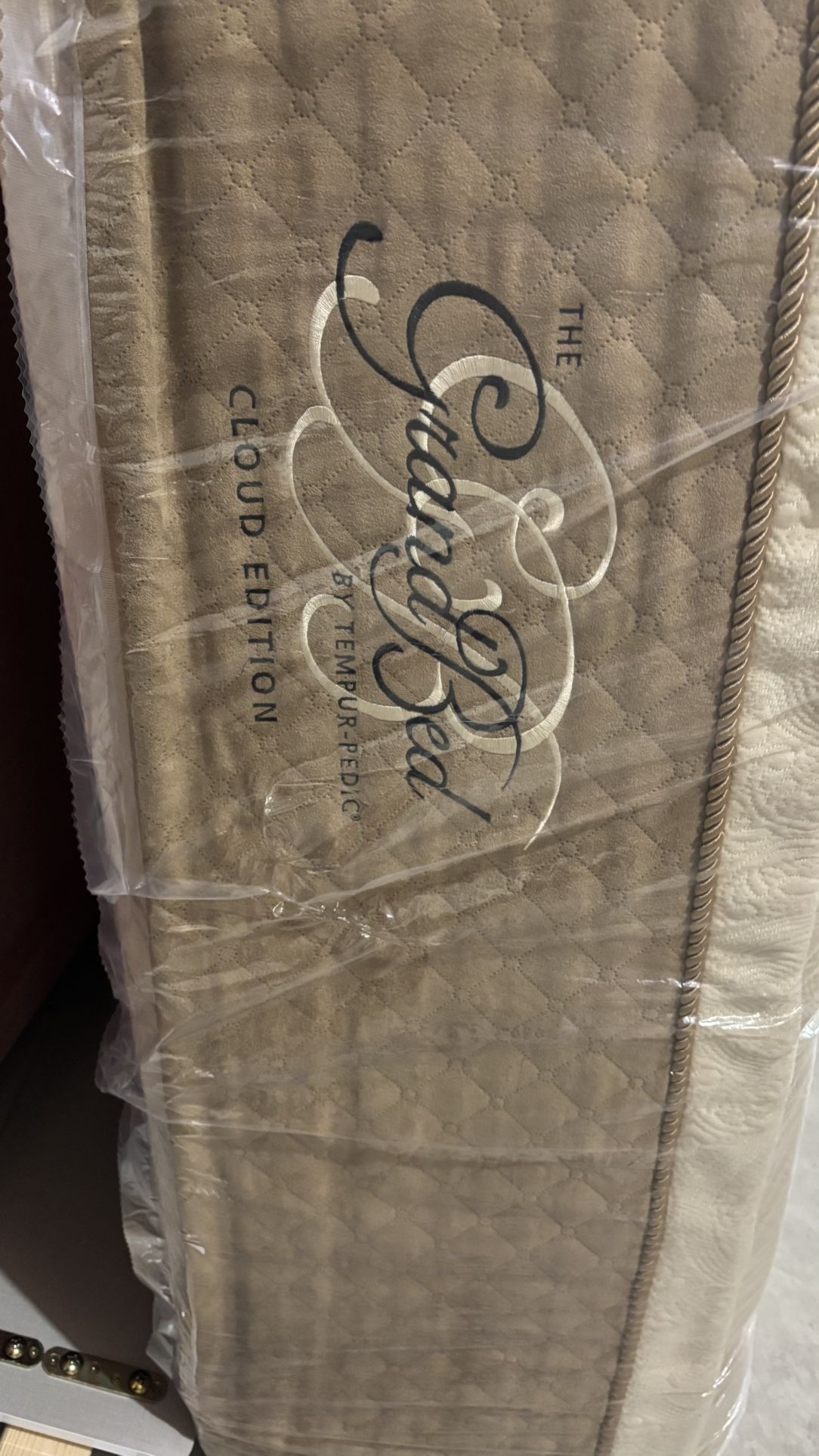 Grand Bed Mattress From Tempurpedic