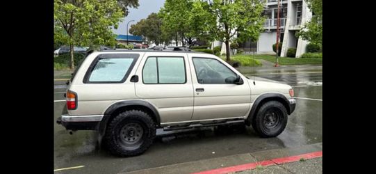 1998 Nissan Pathfinder