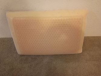 :Comfort Revolution Premium Memory Foam Pillow - Like New