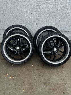 20” MSR Rims and 245/35ZR20 Tires
