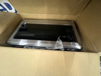 Samsung 1.7 cu ft. Smart Over-the-Range Microwave with Convection & Slim Fry™ in Stainless Steel