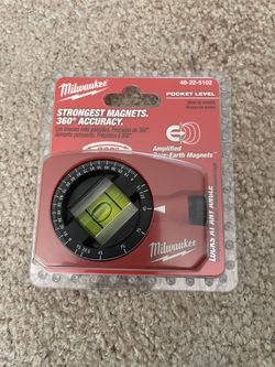 MILWAUKEE Magnetic Pocket Level