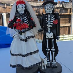 Married Skeleton Nutcrackers with Dog