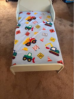 Toddler Bed Frame &crib sized mattress