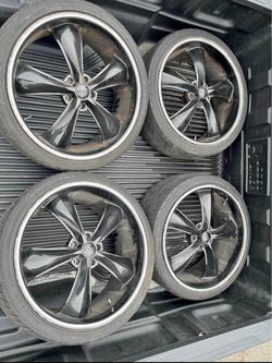 Foose 5 spoke Chevy  Staggered Wheels 22”