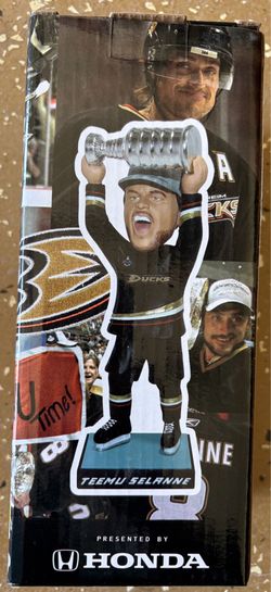 Teemu Selanne Figurine