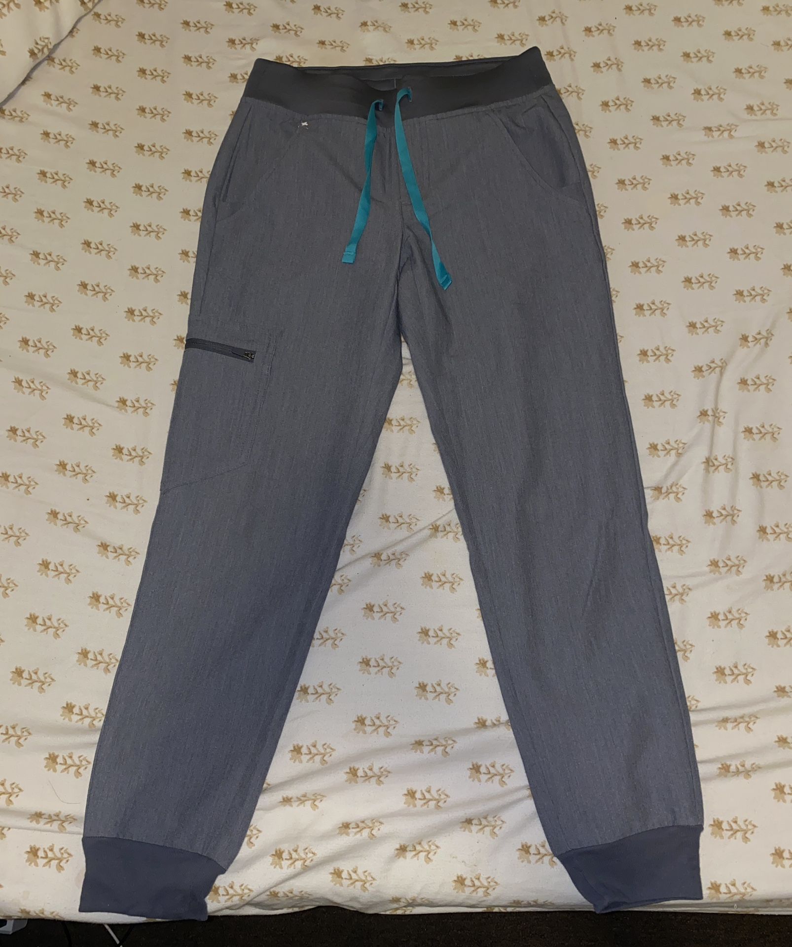 FIGS SCRUBS Top & Bottom
