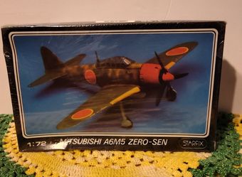 Model Airplane Kit Starfix Mitsubishi 1:72