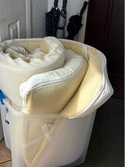 Queen Bed Toper