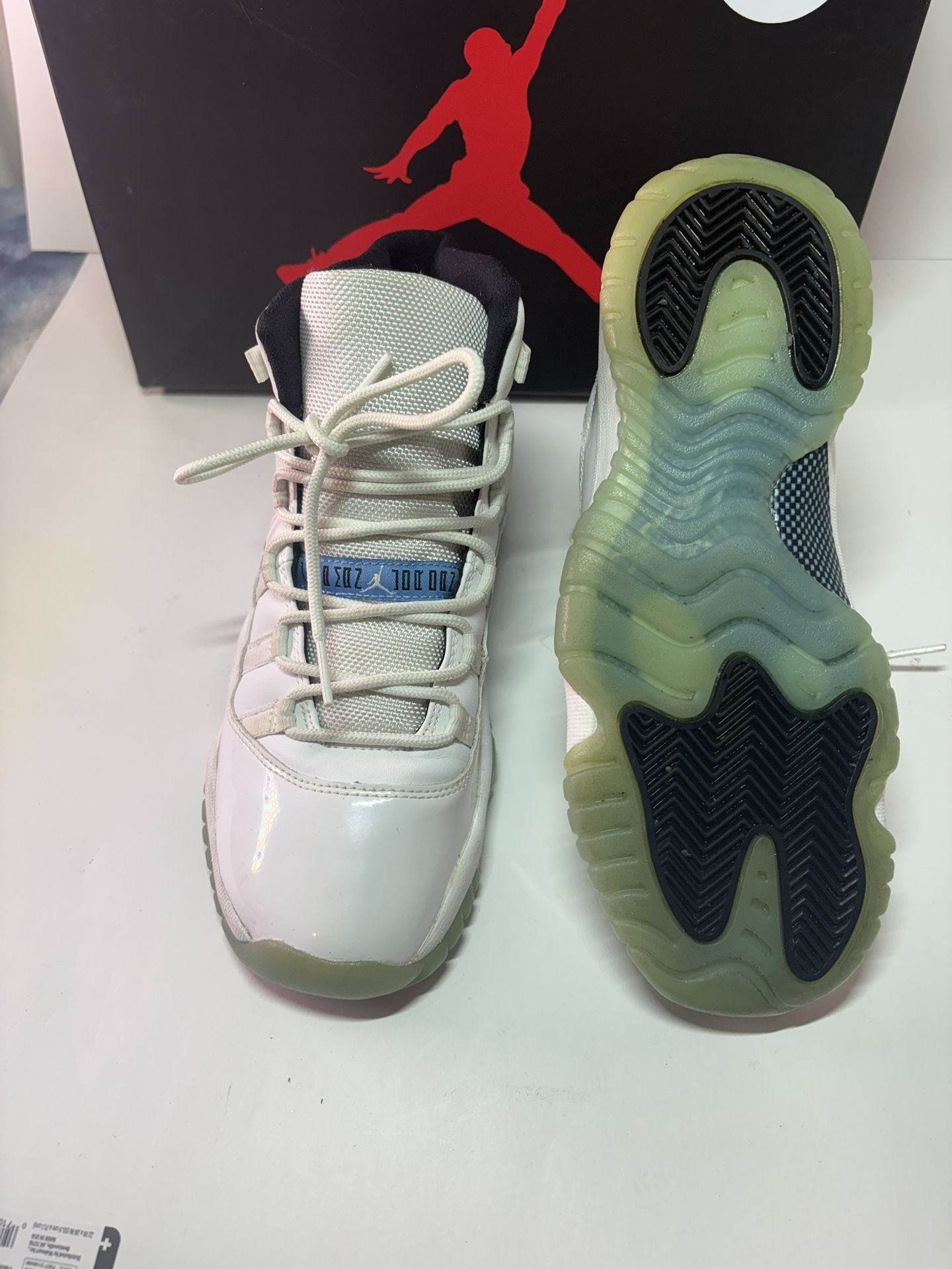 Jordan 11 Retro Legend Blue Size 5.5y